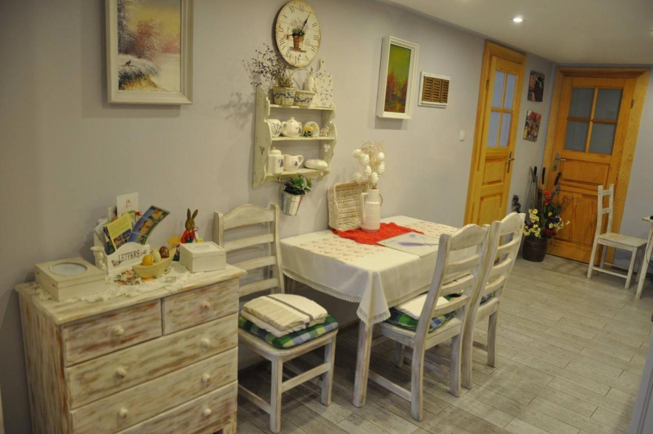 Cztery Pory Roku Apartment Jezow Sudecki Ngoại thất bức ảnh